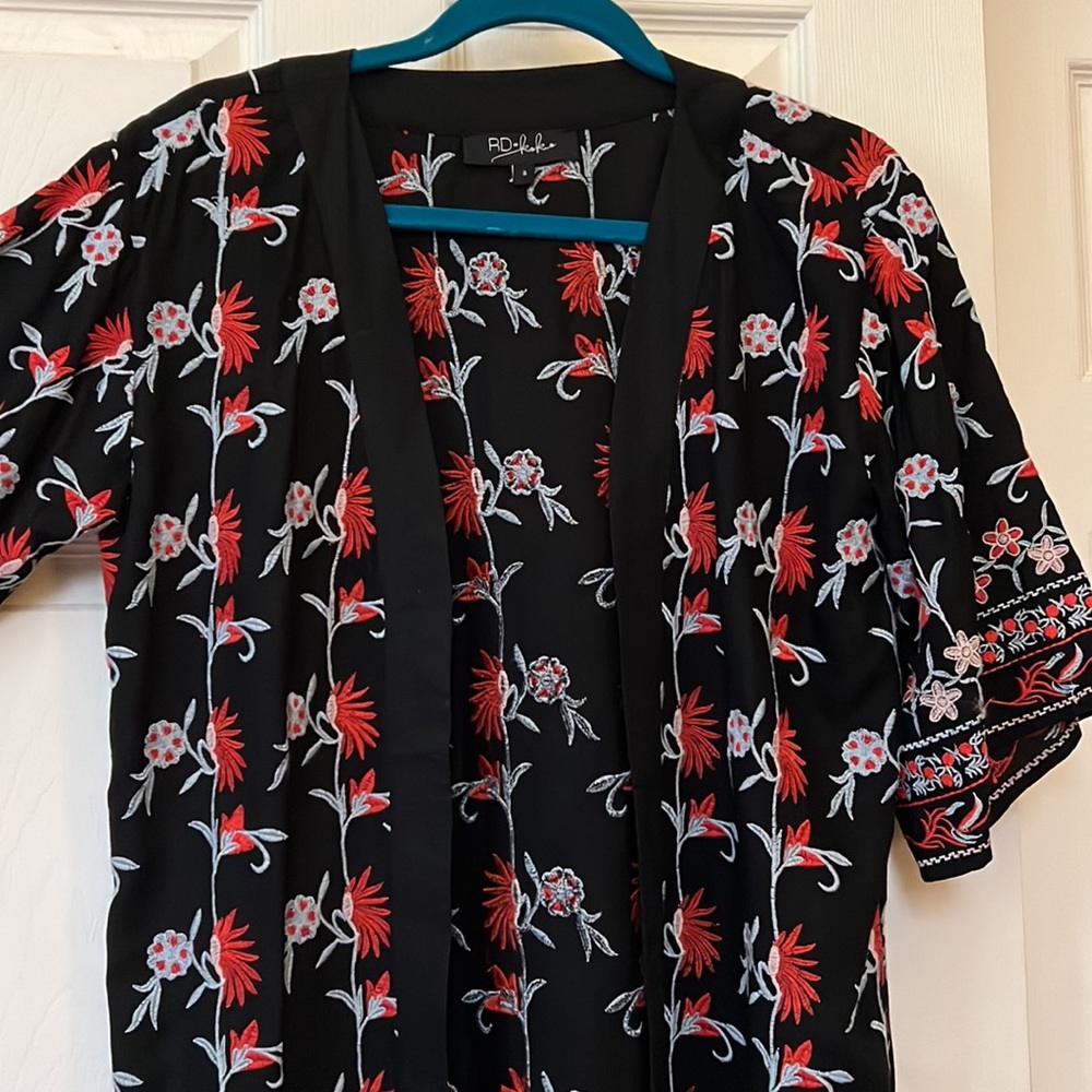 Beautiful Flowered Kimono Style Jacket